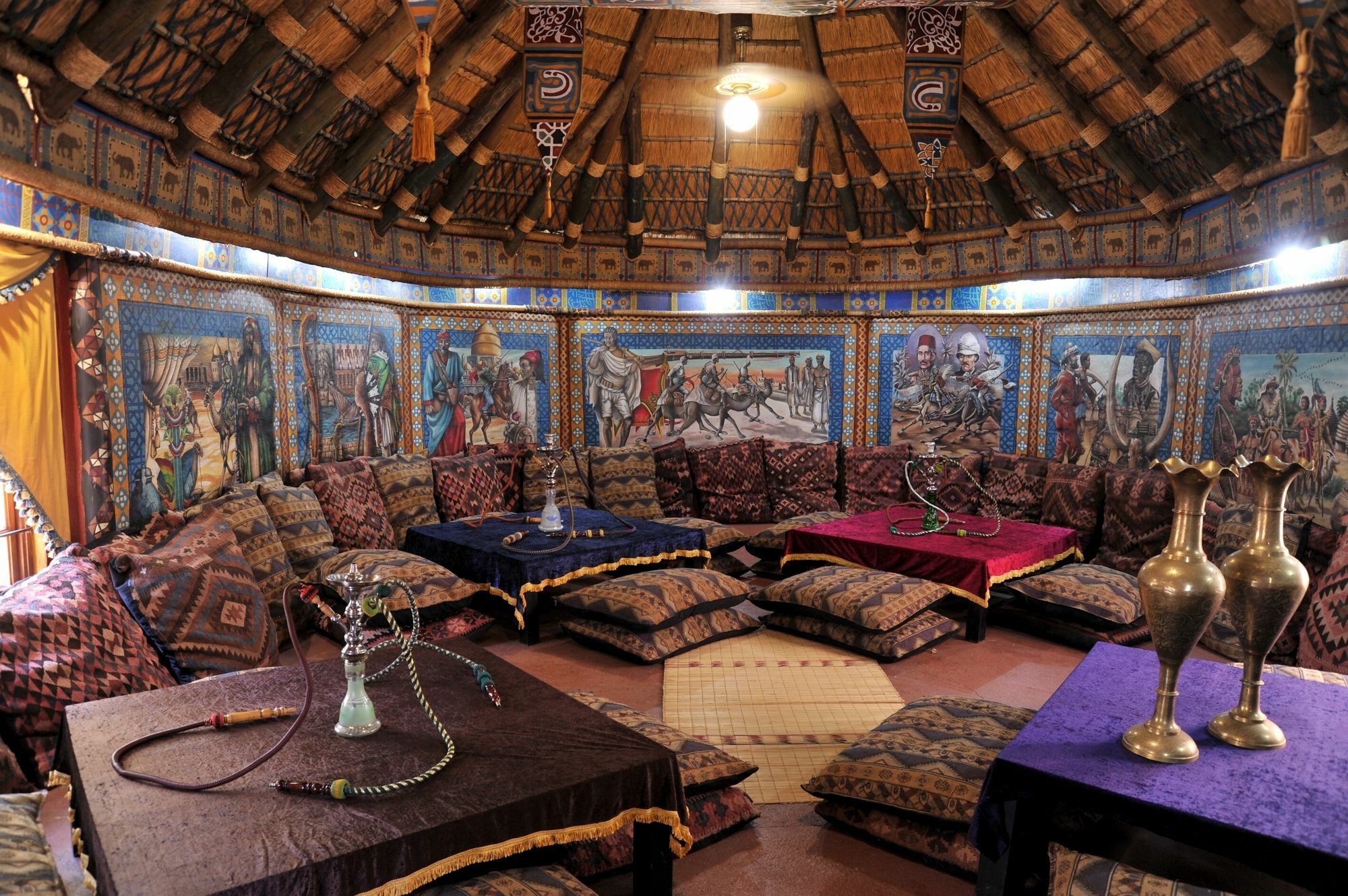 Aha Lesedi African Lodge & Cultural Village Broederstroom Екстер'єр фото