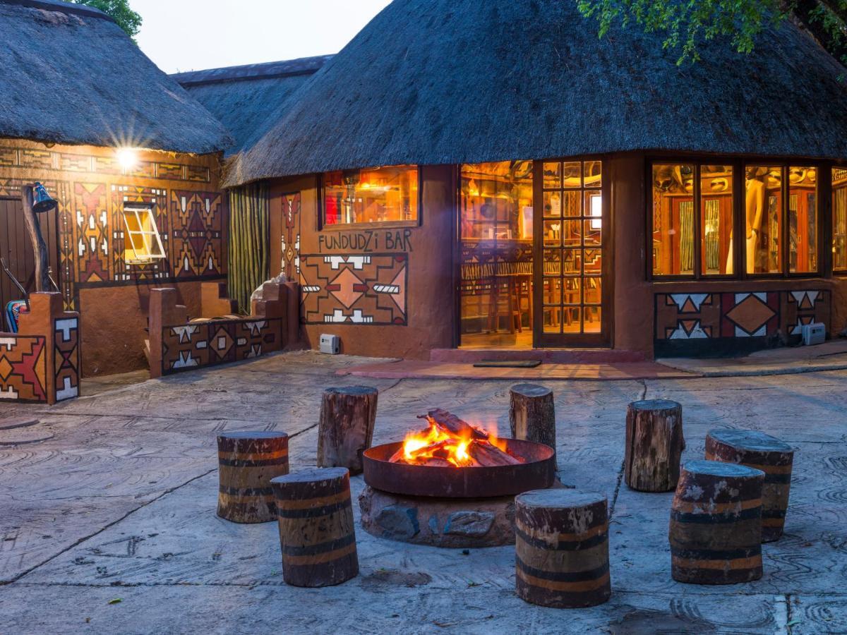 Aha Lesedi African Lodge & Cultural Village Broederstroom Екстер'єр фото