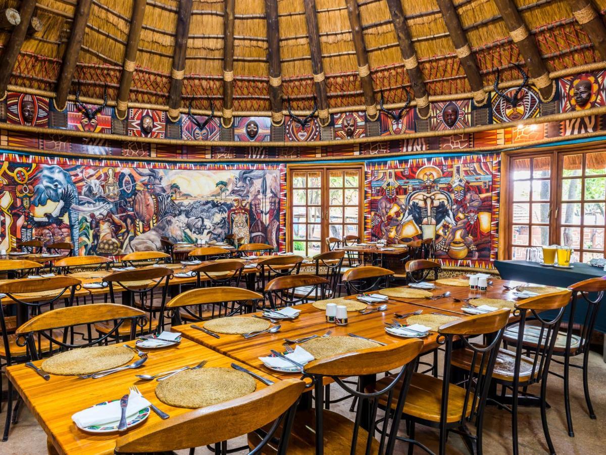 Aha Lesedi African Lodge & Cultural Village Broederstroom Екстер'єр фото