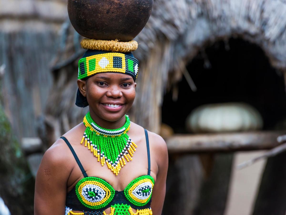 Aha Lesedi African Lodge & Cultural Village Broederstroom Екстер'єр фото